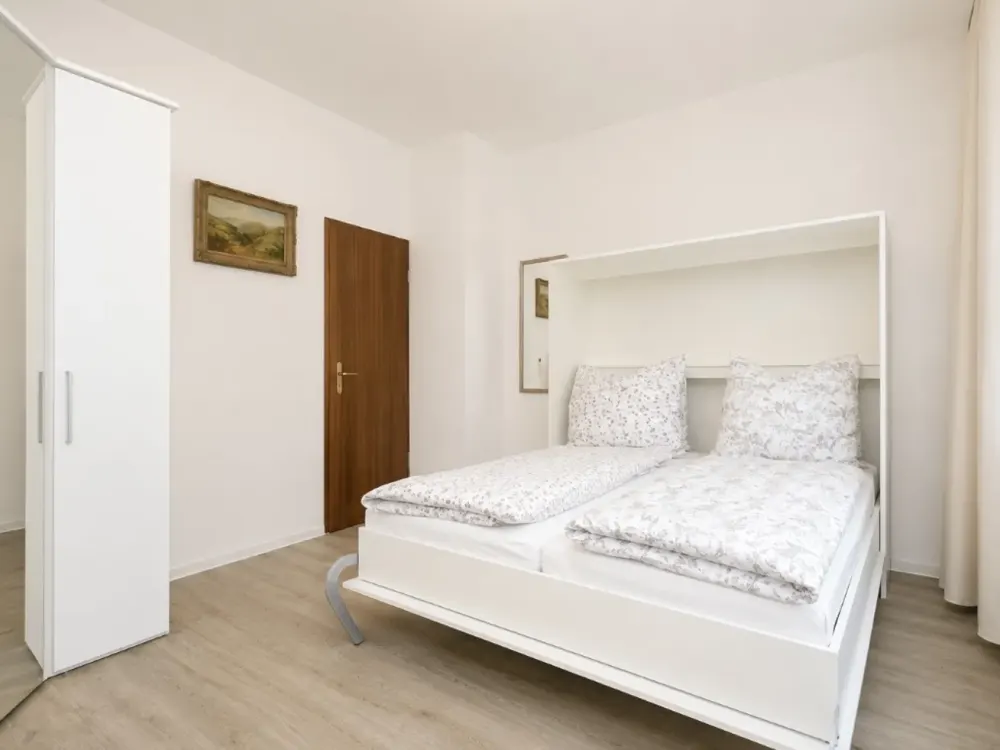 Möblierte 3-Zimmerwohnung mit Wohnzimmer in S-West