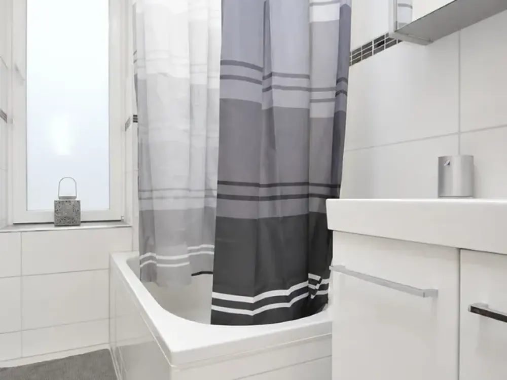 Möblierte 3-Zimmerwohnung mit Wohnzimmer in S-West