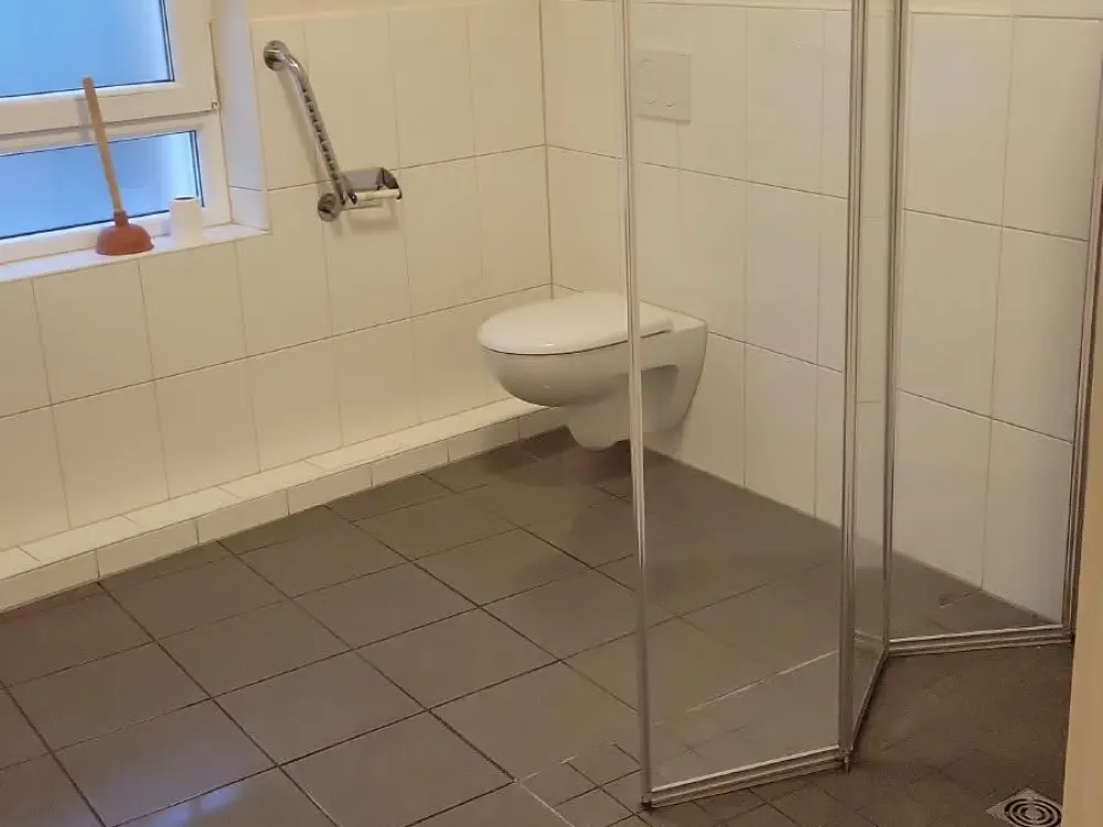Barrierefreie Whg im Mehrfamilienhaus (nur über 60 Jahre und WBS)