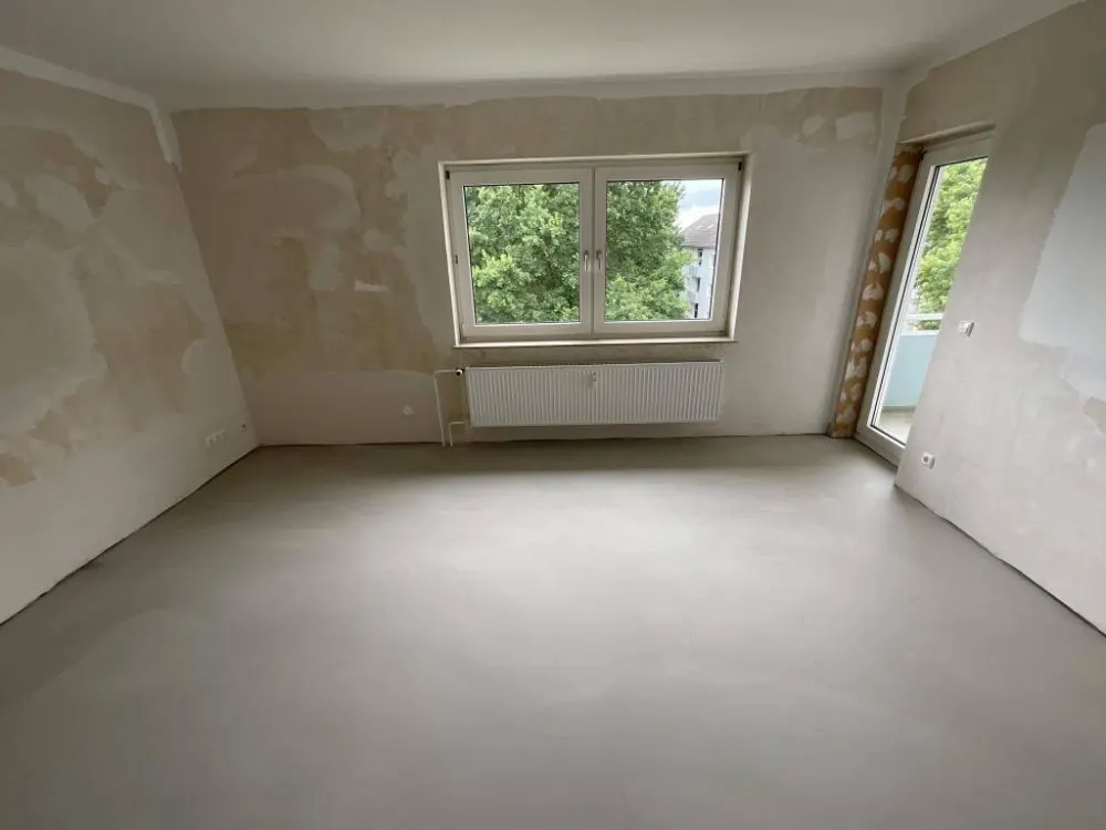 Wird mit neuem Laminat ausgestattet! 3-Zimmer Wohnung mit Balkon in Dortmund Bövinghausen