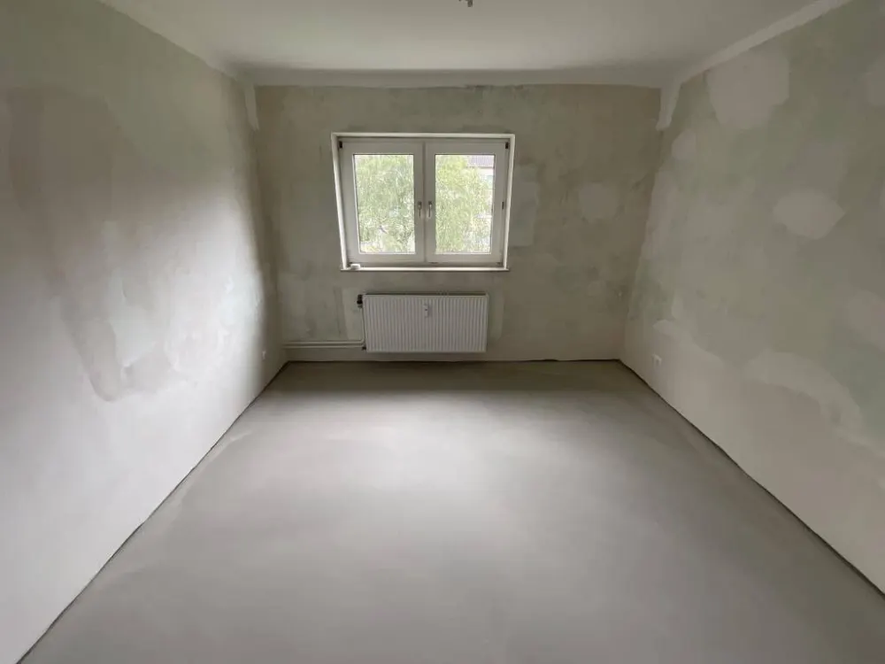 Wird mit neuem Laminat ausgestattet! 3-Zimmer Wohnung mit Balkon in Dortmund Bövinghausen