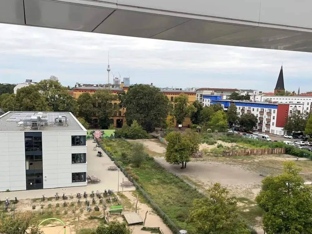 Nachmieter gesucht * 2 Zimmer Wohnung * Balkon * TG Stellplatz * Einbauküche
