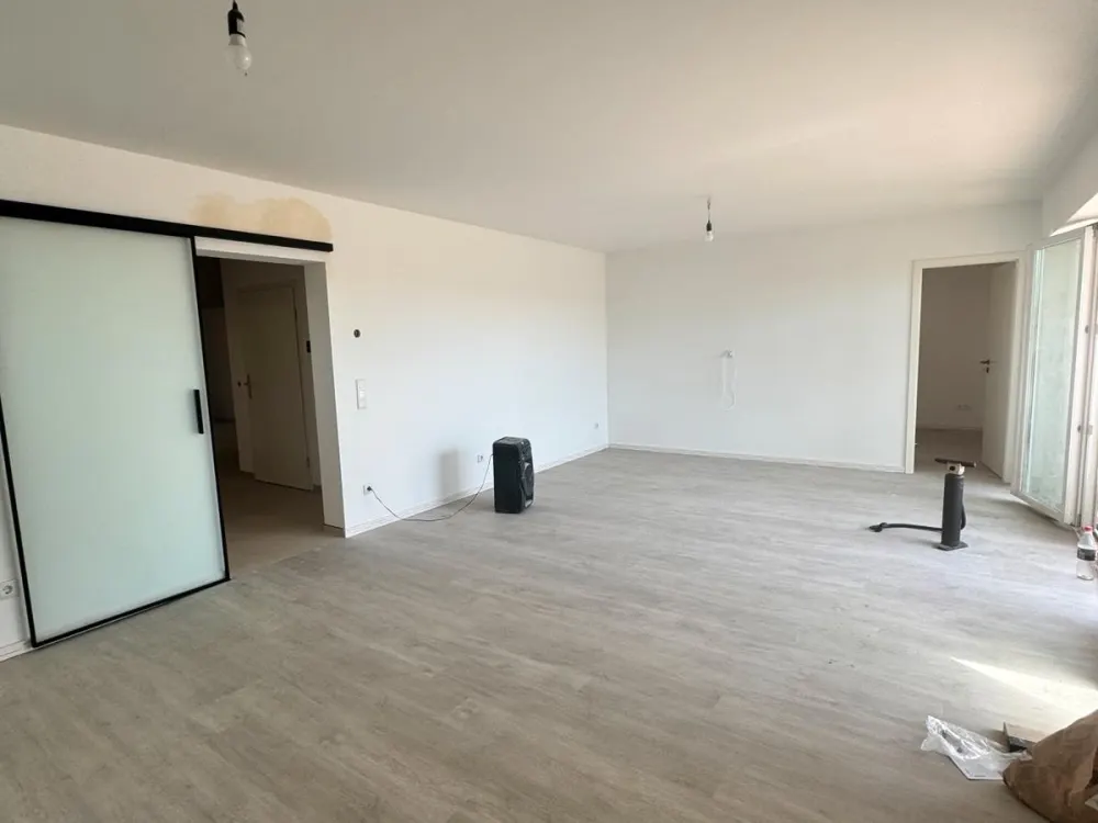 Moderne Neubauwohnung mit Terrasse & Garten