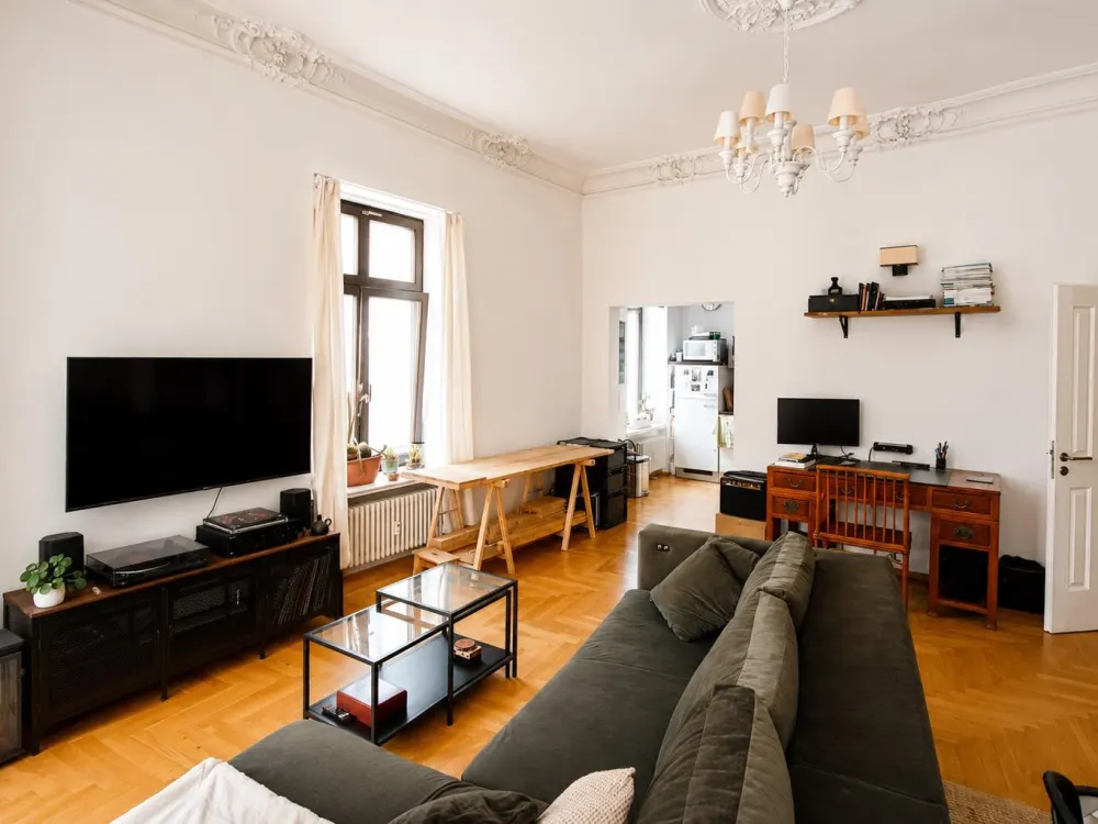 Noch verfügbar: 2 Zimmer Altbau in LPZ Zentrum Ost ab 1.10.