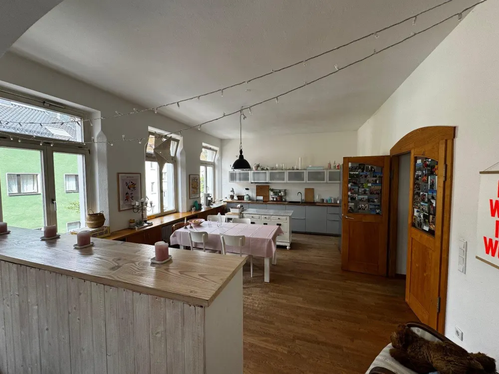 Stilvolle 5-Zi.-Maisonette-Wohnung im Zentrum von Gerresheim