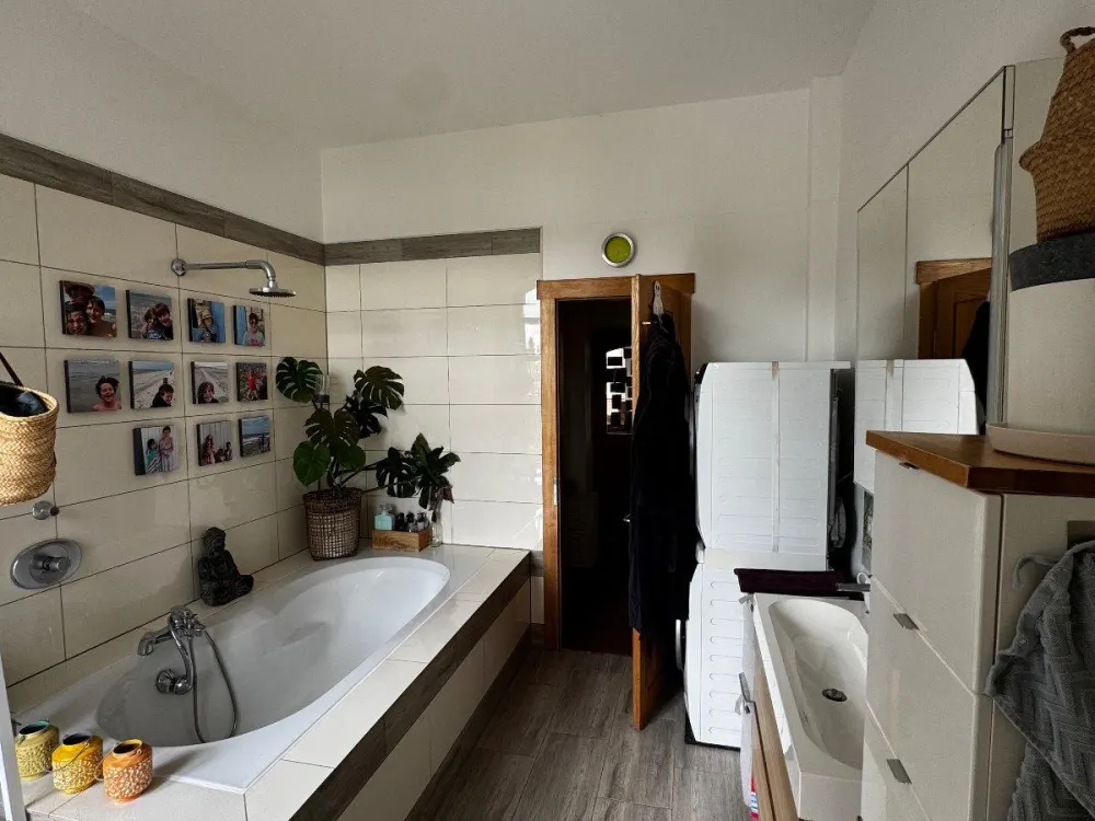 Stilvolle 5-Zi.-Maisonette-Wohnung im Zentrum von Gerresheim