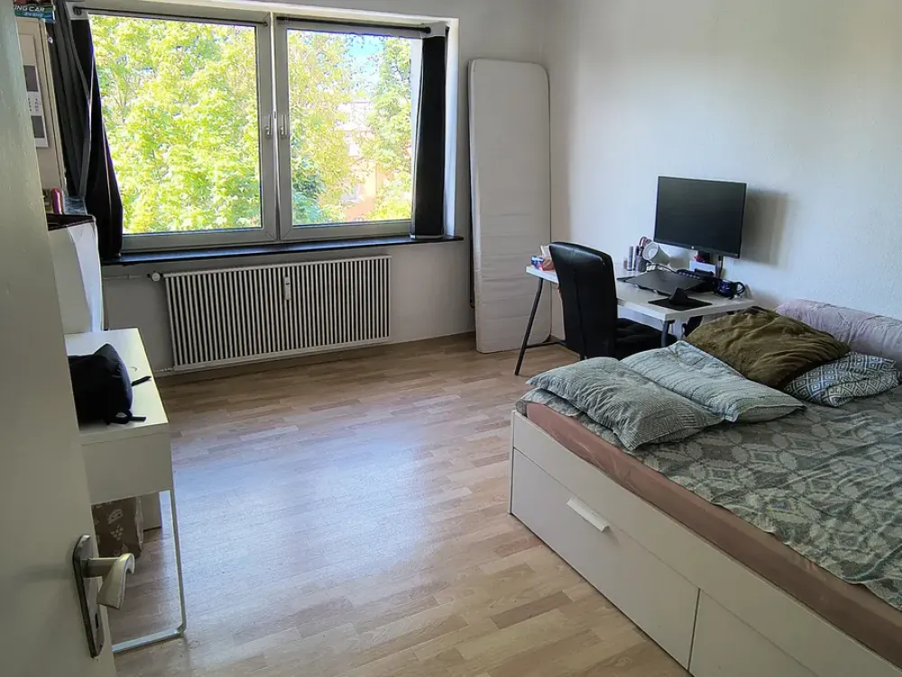 1 Möbliertes Zimmer in 2-Zimmer-Wohnung, ab 1st Okt zu vermieten