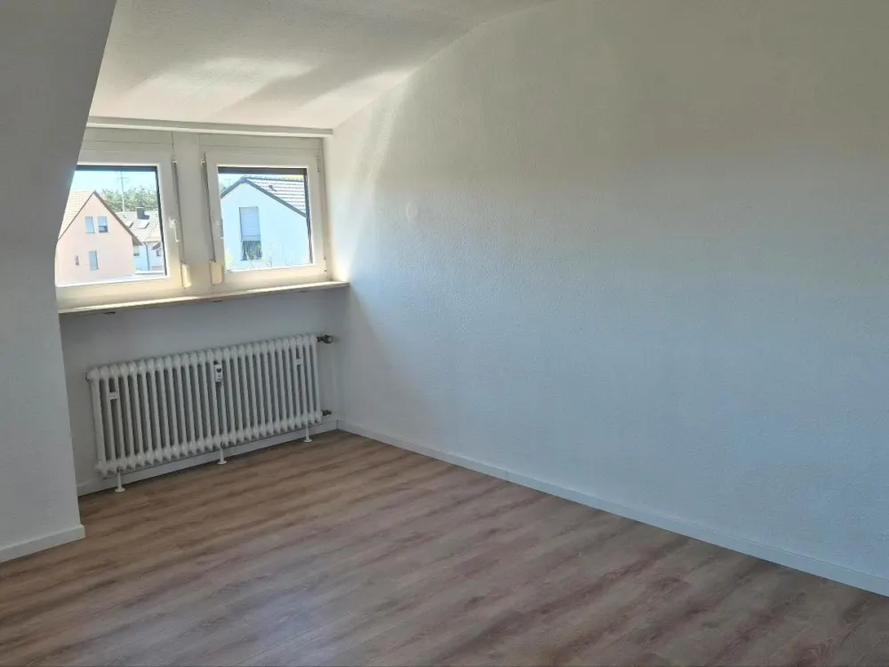 2-Zimmer-Wohnung mit Garage von Privat-ab sofort frei!