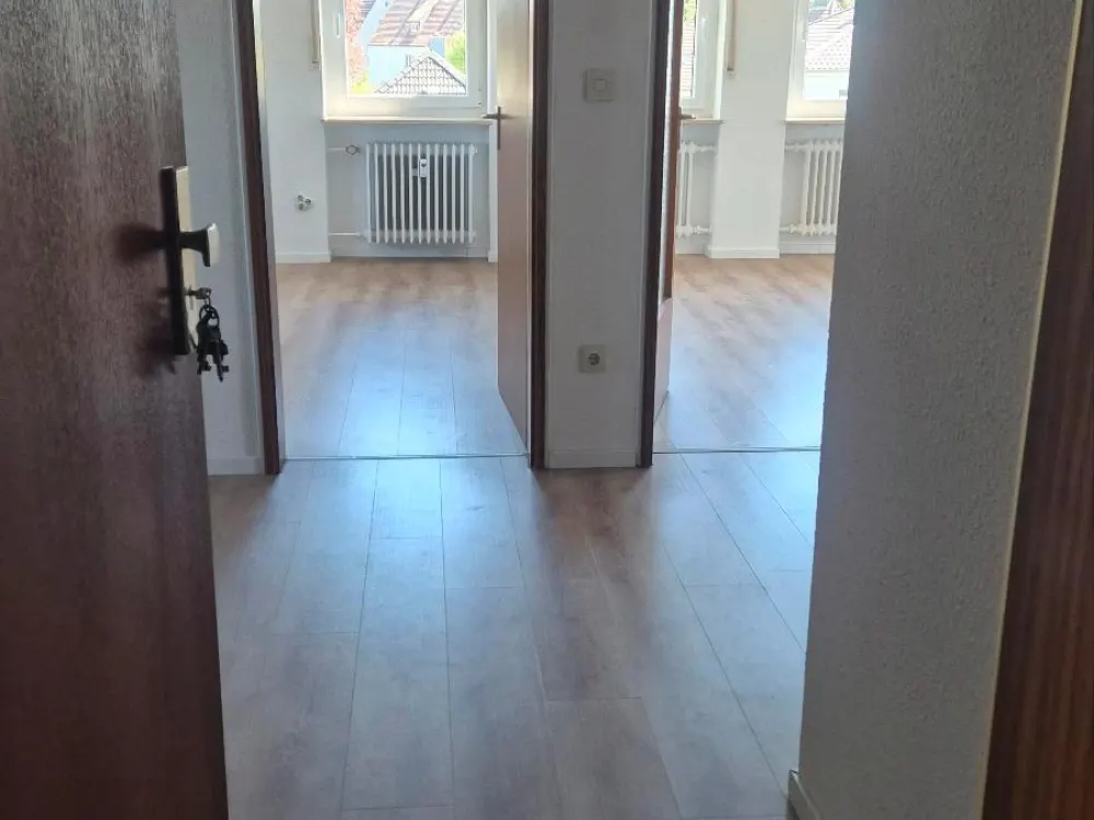2-Zimmer-Wohnung mit Garage von Privat-ab sofort frei!
