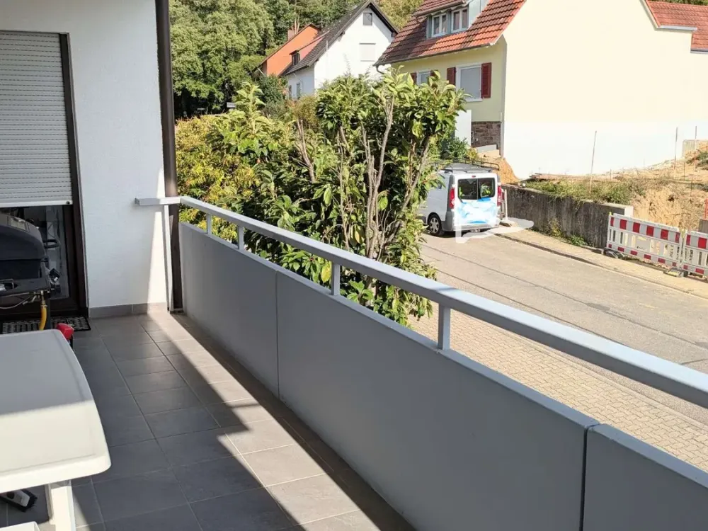 Großzügig wohnen in ruhiger Lage, modernisierte 3,5-Zimmer-Wohnung auf 108 m², Balkon, Garage