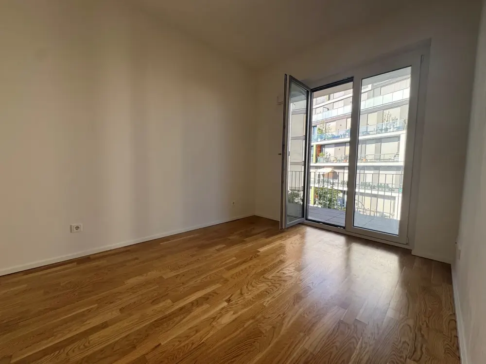 Moderne 2-Zimmerwohnung mit Balkon und EBK nahe Bundeswehrkrankenhaus