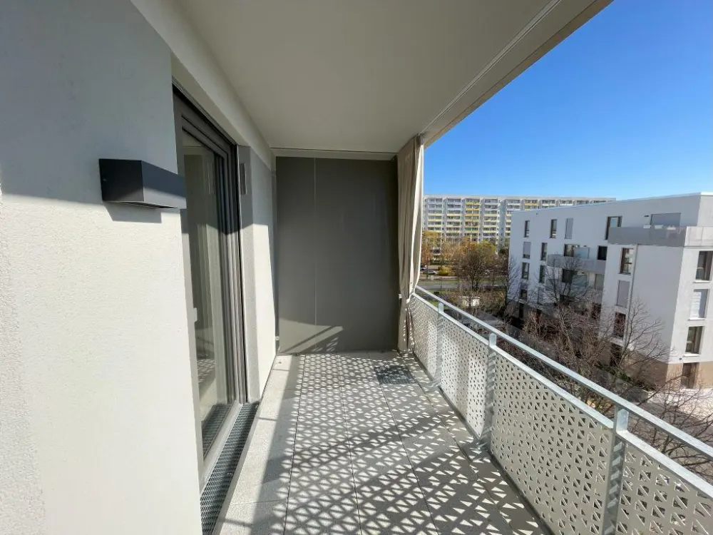 Stylish 3-Room Apartment with Balcony and Fitted Kitchen (Wallbox Planned)