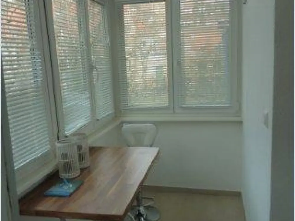Schöne 3-Zimmer Altbauwohnung mit 96 qm in S-Süd ab September