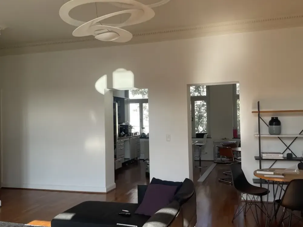 Dreamlike Old Building Apartment in Düsseldorf-Friedrichstadt / Sunny Balcony / Garage / Fixed Term