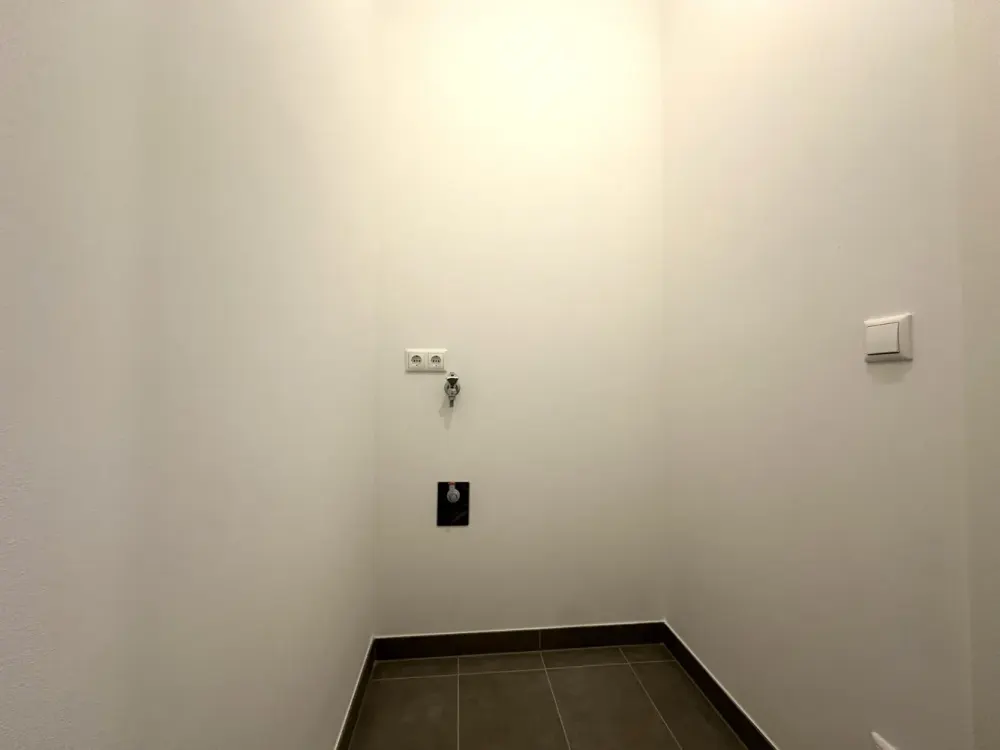 2 Zimmer | Balkon | sanierter Altbau, Wohnen im Zentrum-Ost | Optional mit EBK
