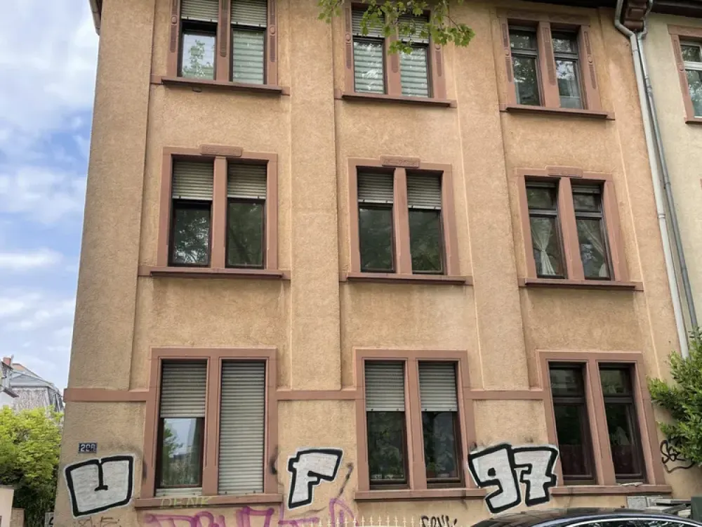WG-Geeignete 2 Zimmer Altbauwohung im Gallusviertel