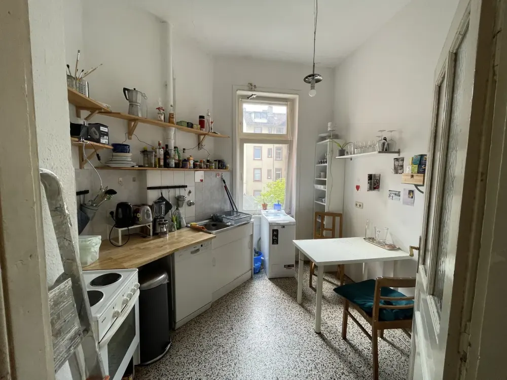 WG-Geeignete 2 Zimmer Altbauwohung im Gallusviertel