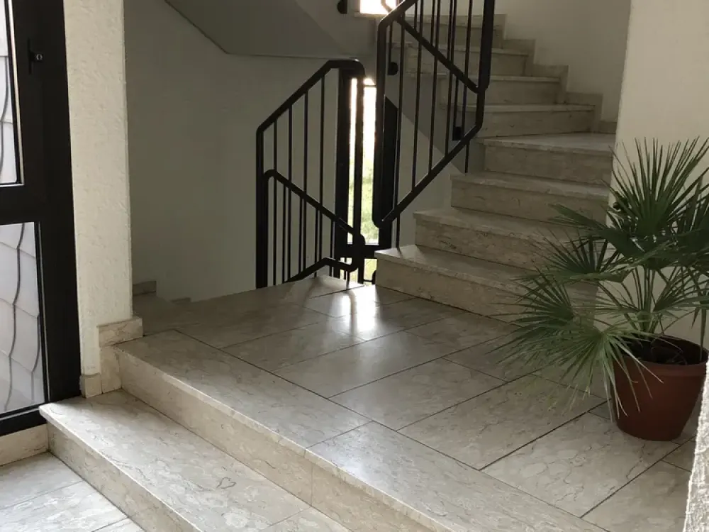 Vollständig renovierte 2-Raum-Wohnung mit Balkon in Wetter