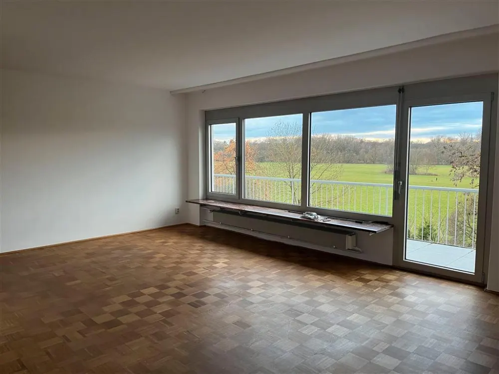 Well-maintained 2-room apartment | wonderful balcony overlooking the meadow!