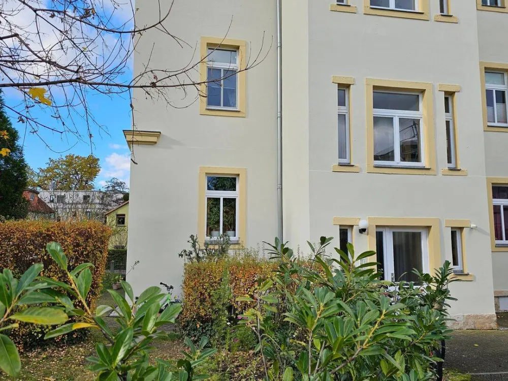 gepflegte,geräumige und voll möblierte -WG geeignete- 2 Raum Wohnung in bester Lage Dresden-Blasewitz