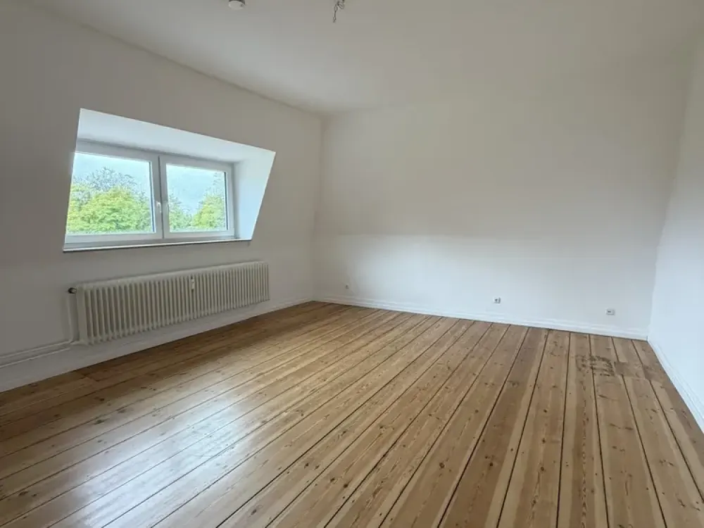 WG geeignet/ 6 Zimmer in Bahrenfeld