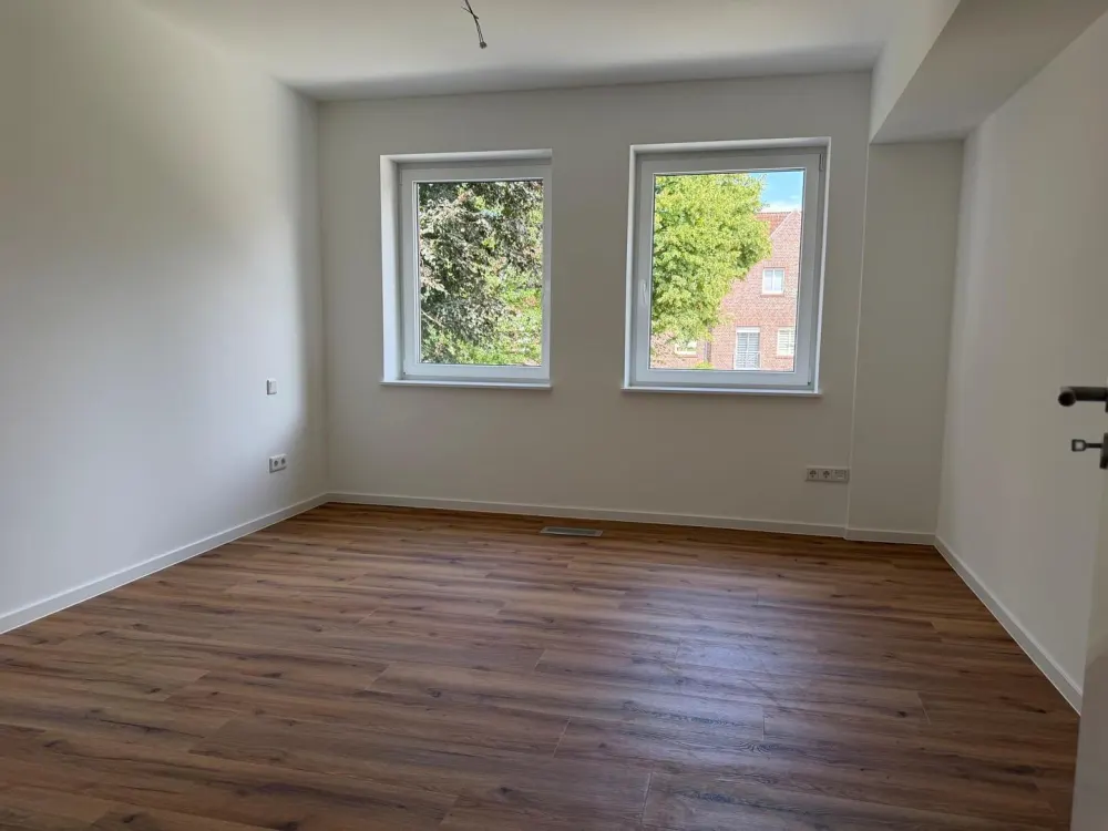 Comfort Living in a New Building with Elevator, Underground Parking and Cooling