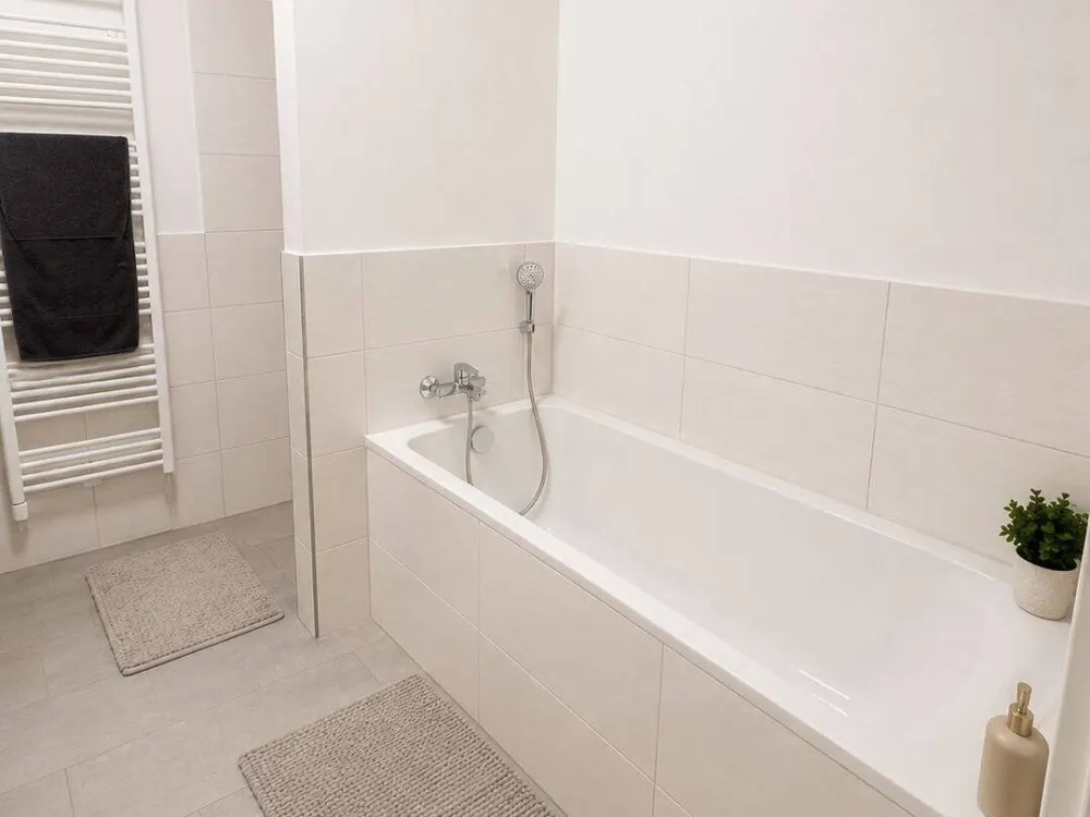 Zweitbezug in Leipzig-Möckern: 3 Zimmer, 75 m², Balkon und Stellplatz