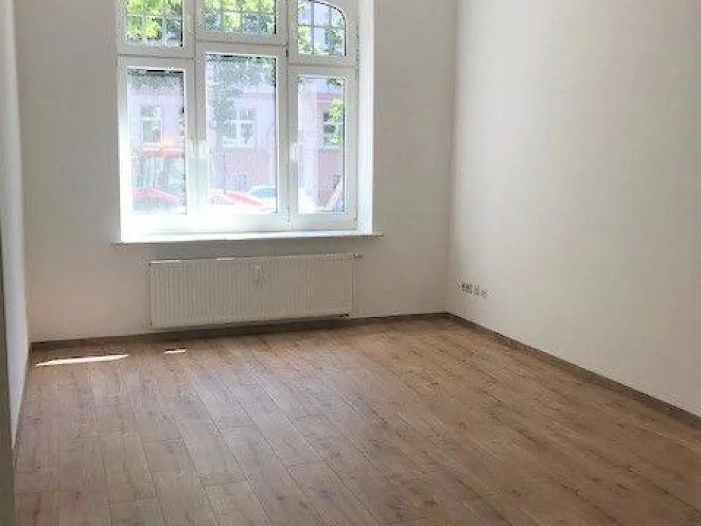 3-RW mit Terasse im EG sucht Nachmieter