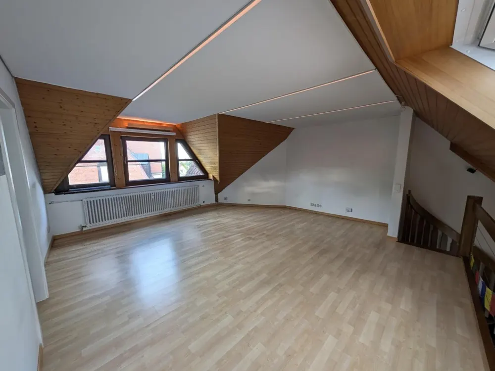 Stilvolle 2,5-Zimmer-Maisonettewohnung mit besonderem Wohncharakter