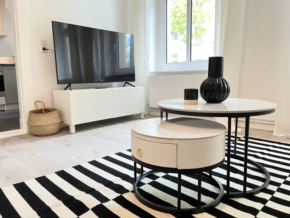 Stylish 2-Room Furnished Apartment in Vibrant Friedrichshain - Deposit Free