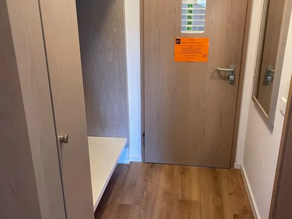 helles, möbliertes WG Zimmer in Kelsterbach - NAH AM FLUGHAFEN [511]