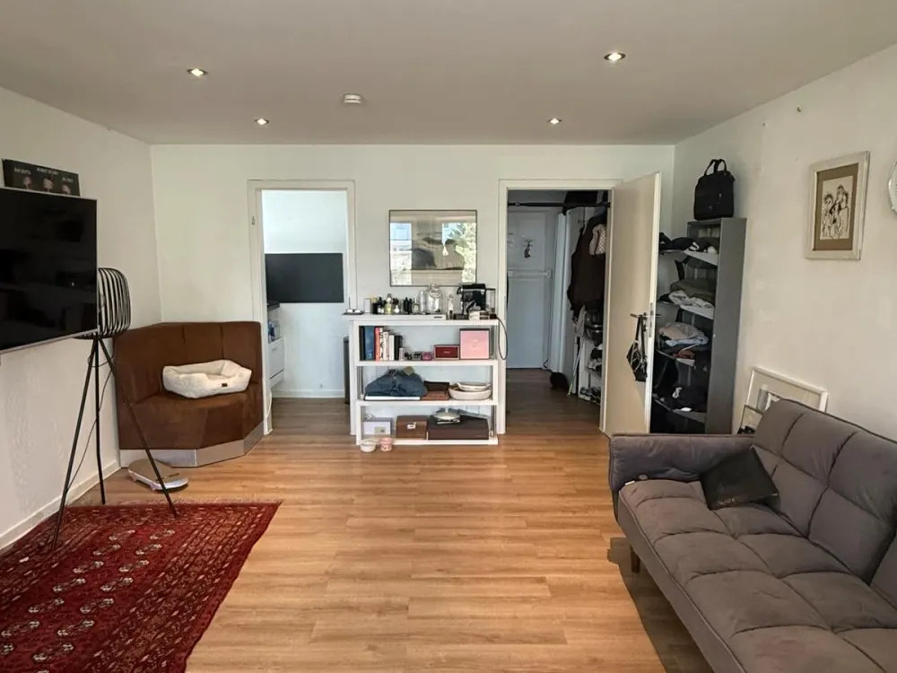 Möblierte 43 m² Wohnung + Balkon | Stuttgart-Süd | 1.090 € ALL-IN