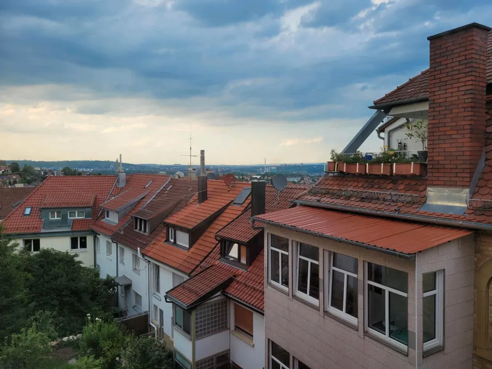 Helle 1-Zimmer- Wohnung mit Balkon & traumhaftem Panoramablick