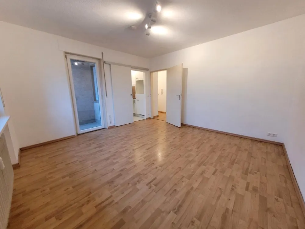Helle 1-Zimmer- Wohnung mit Balkon & traumhaftem Panoramablick