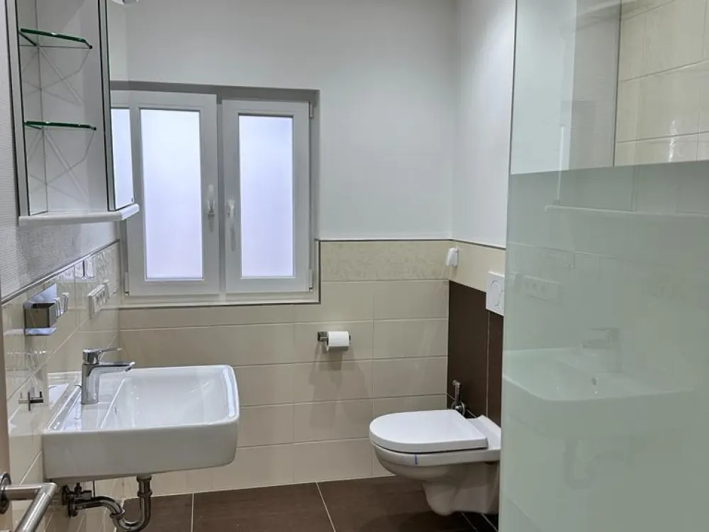 4 ZKB kernsanierte neue Wohnung