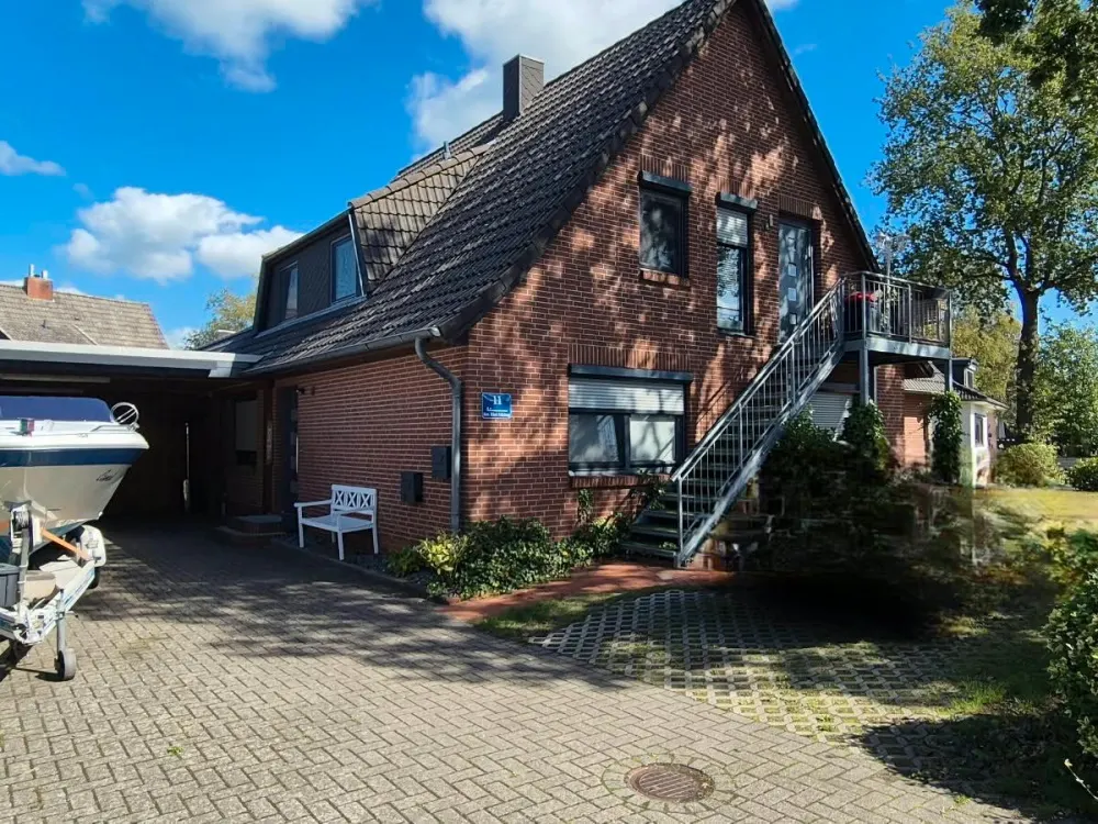 3-Zimmer Wohnung 105qm Garten Terrasse Carport Oyten