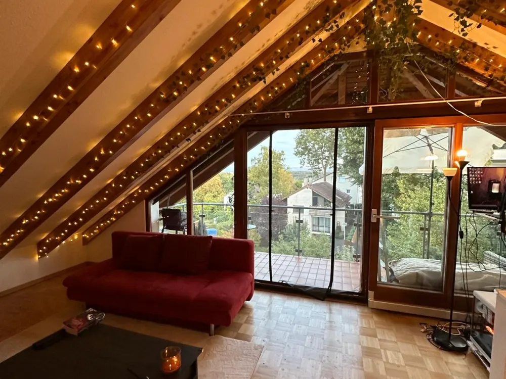 Schöne 2-Zimmer-Wohnung mit Balkon & Weitblick ab dem 04.10.2026