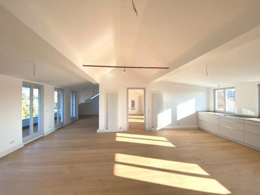 EXKLUSIVES WOHNEN MIT FLAIR MITTEN IN DER STADT