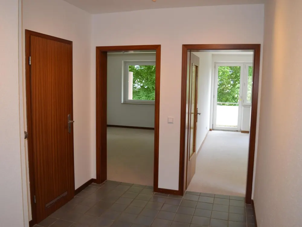 2,5 Zimmer, gut belichtet mit Balkon