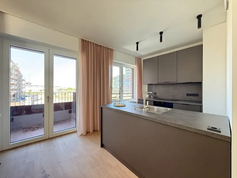 Stilvoll möblierte 2-Zimmerwohnung mit Blick auf den Baakenhafen - Wentzel Dr.