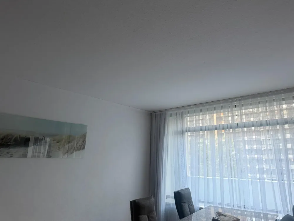 Tauch Wohnung drei Zimmer gegen zwei, bitte Lessen TAUCH