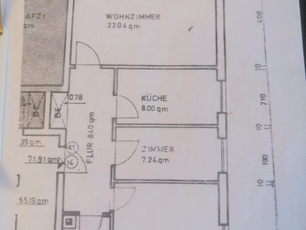 2 1/2 Zi. Whg. mit Garten + Garage + Kellerraum