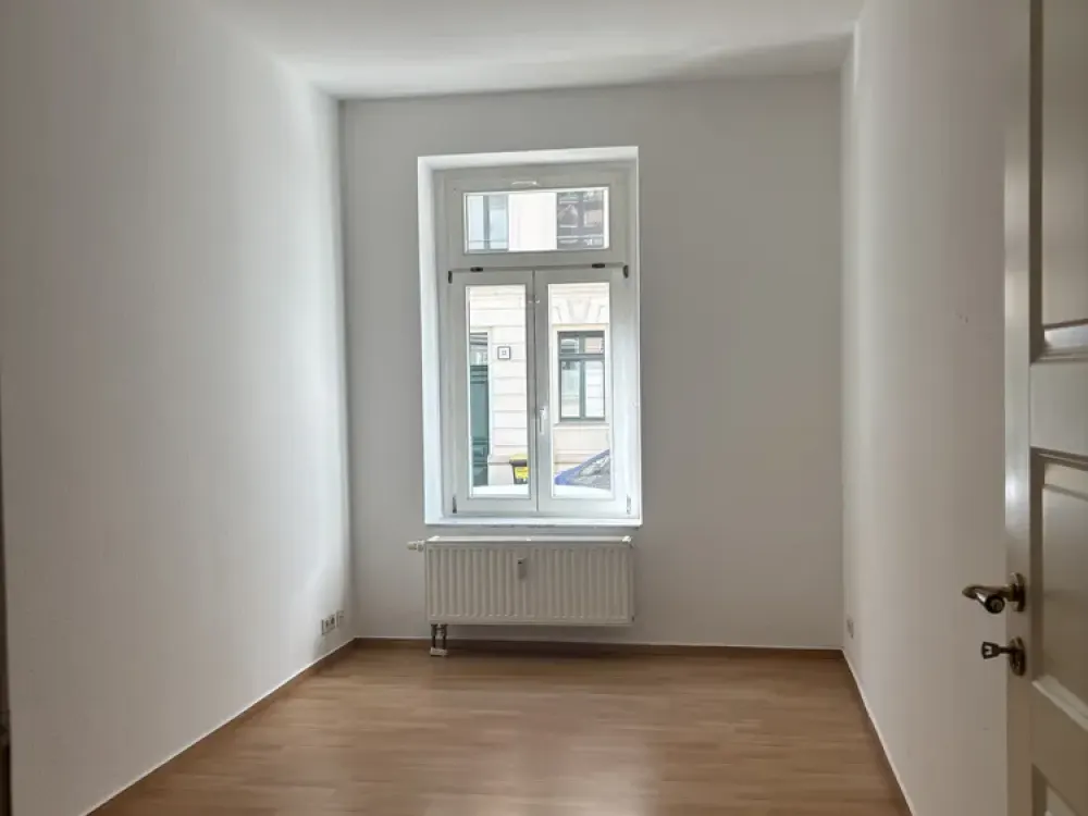 2 Zimmer Erdgeschosswohnung mit Gartenanteil