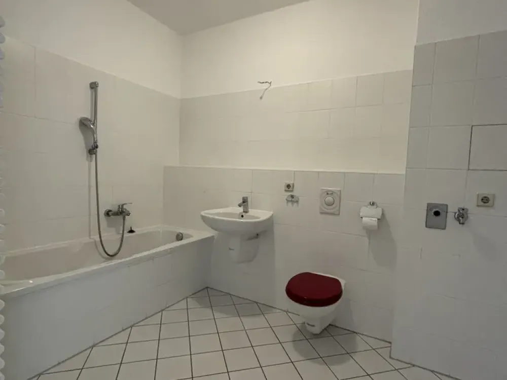 2 Zimmer Erdgeschosswohnung mit Gartenanteil