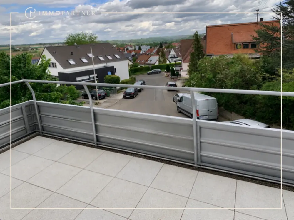 Kühle 3-Zimmer-Dachgeschosswohnung mit Balkon zur Sonnenuntergangseite
