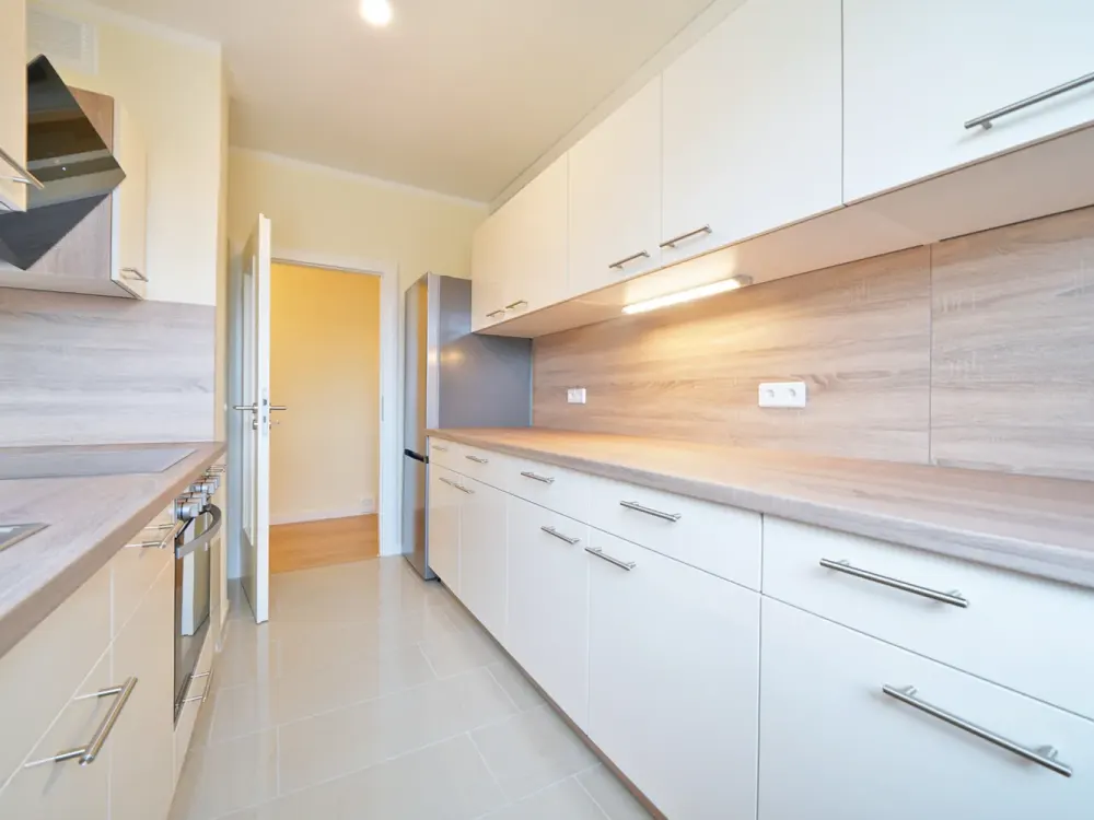 Attraktive 4-Raumwohnung mit Loggia * HP * EBK * Bad mit Wanne & Fenster * PKW-SP * ruhig * TOP *