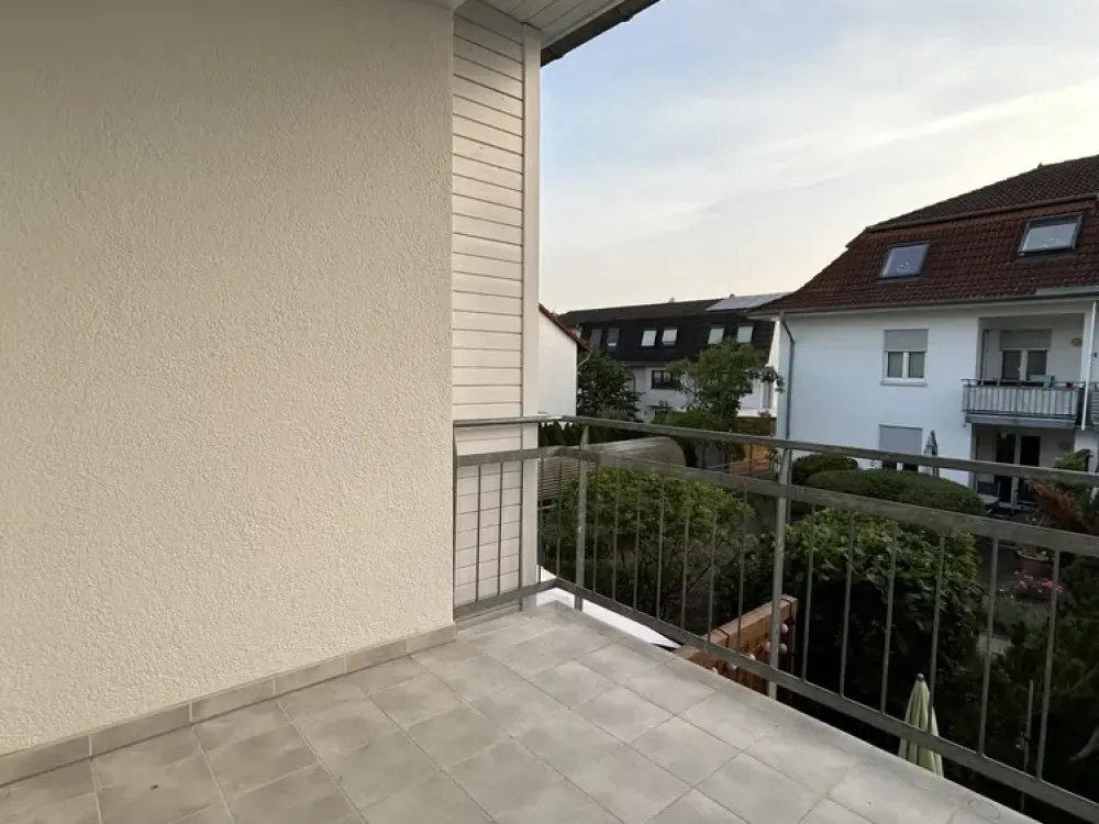 Hochwertig sanierte 3-Zimmer-Wohnung mit Balkon und TG-Stellplatz in Rodgau Nieder-Roden