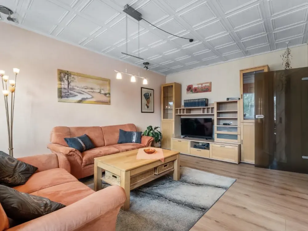 Living with Character: 3-Room Apartment in Bremen