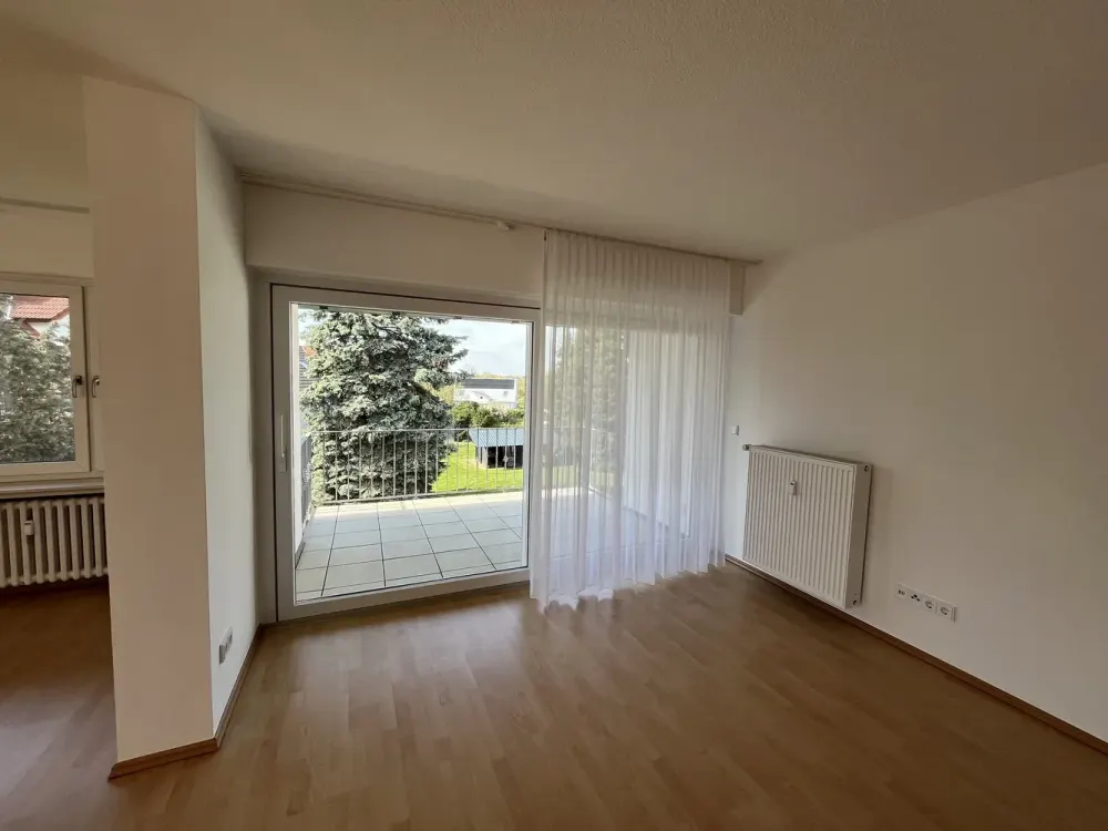 Lichtdurchflutete 3,5 Zimmer Wohnung mit Balkon in Paderborn