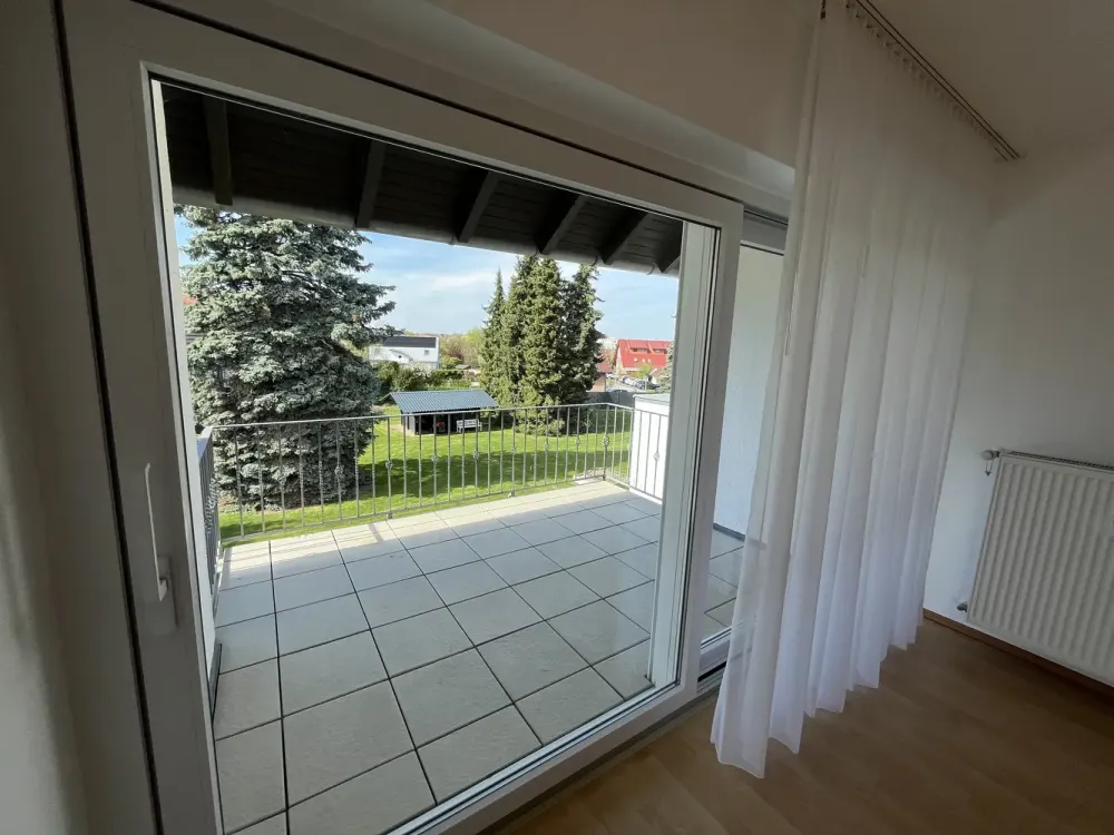 Lichtdurchflutete 3,5 Zimmer Wohnung mit Balkon in Paderborn